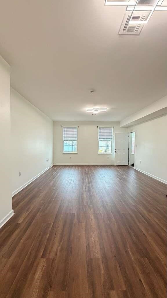 Building Photo - 225 Halladay St