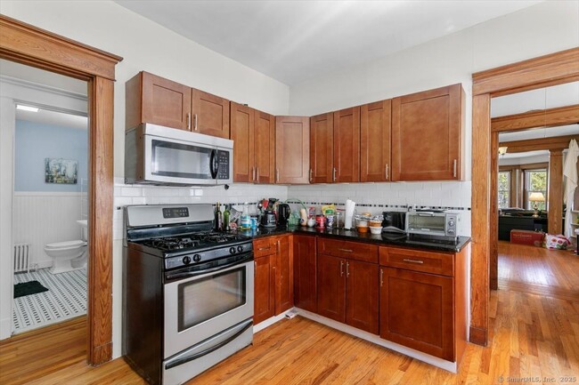 Building Photo - 506-508 Orange St