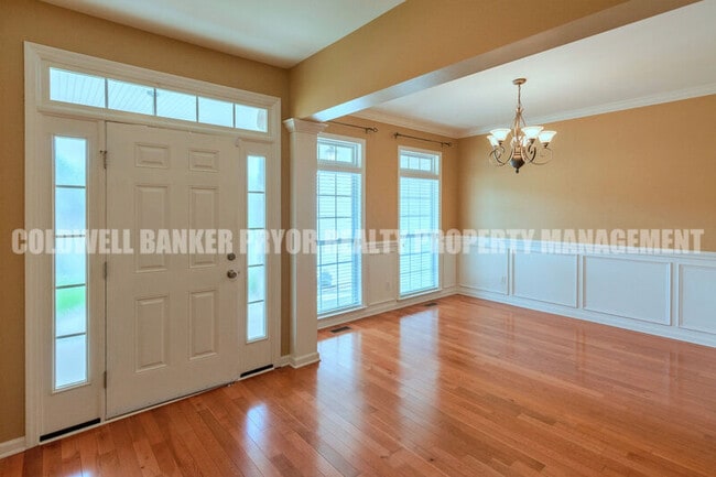 Building Photo - 6811 Neville Dr