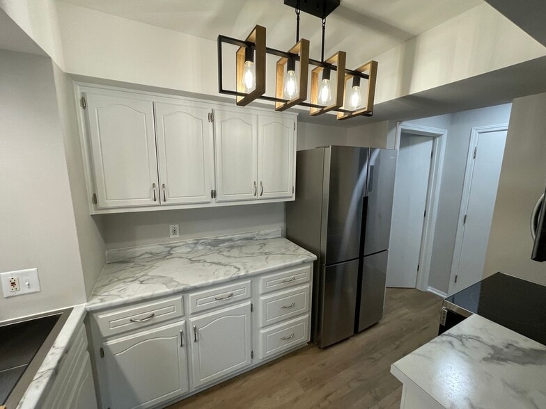 Building Photo - 10617 Wood Flower Ct