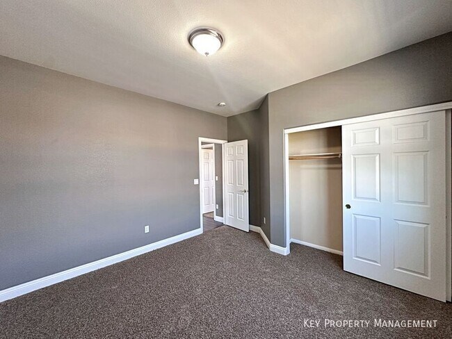 Building Photo - 10076 Bright Charisma Ct