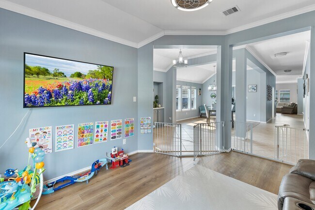Building Photo - 11818 Rainbow Bridge Ln