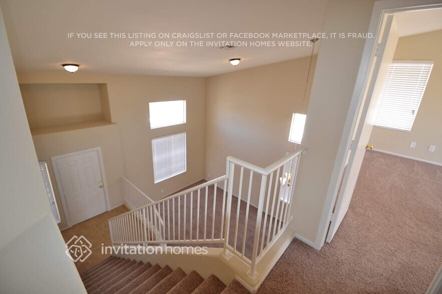 Building Photo - 3608 Russian Olive St