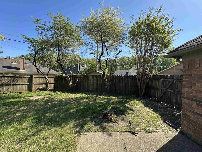 Building Photo - 5534 Lacey Cove