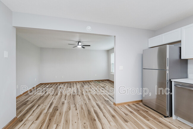 Building Photo - 1807 Cherry St