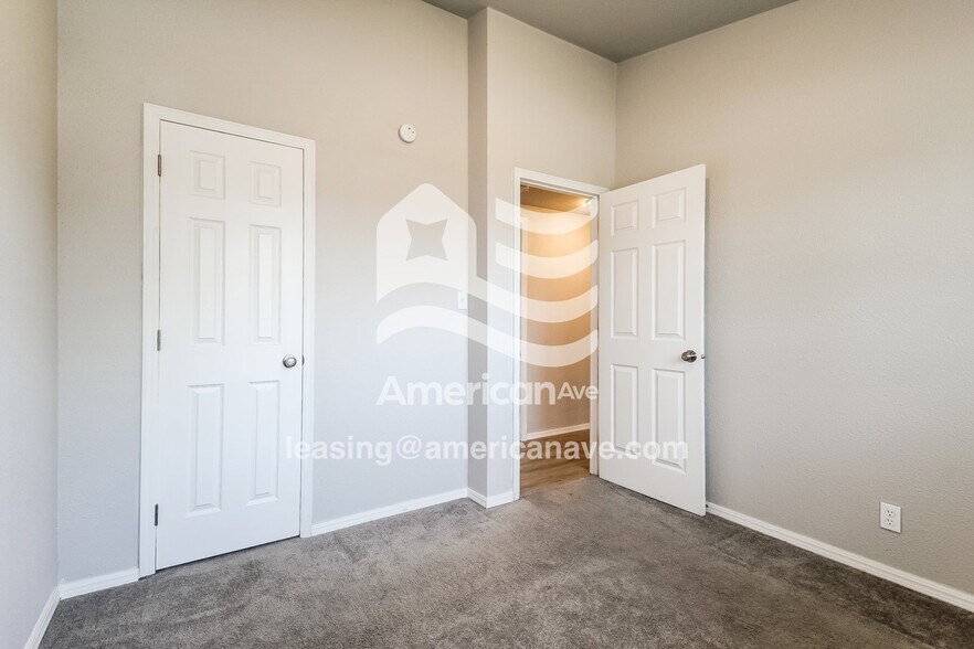 Building Photo - 536 S 102nd E Ave