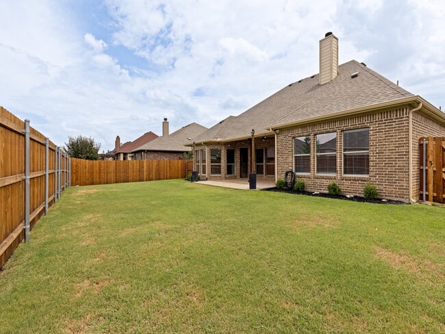 Building Photo - 455 Chisholm Trail