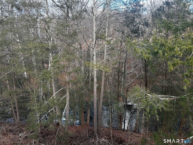 Building Photo - 16 Riverview Ct