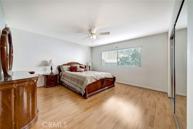 Building Photo - 5315 Zelzah Ave