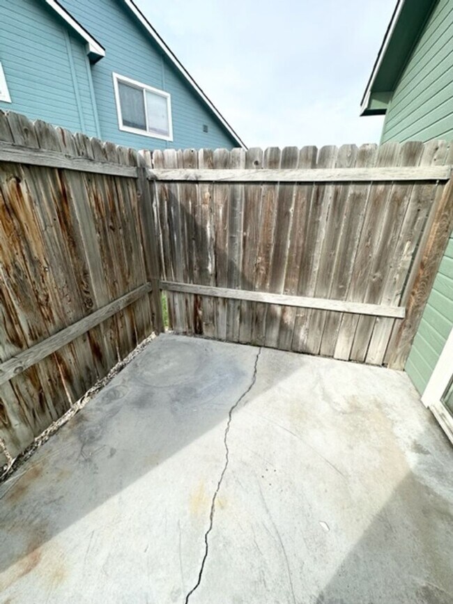 Building Photo - 3922 Idaho Ave