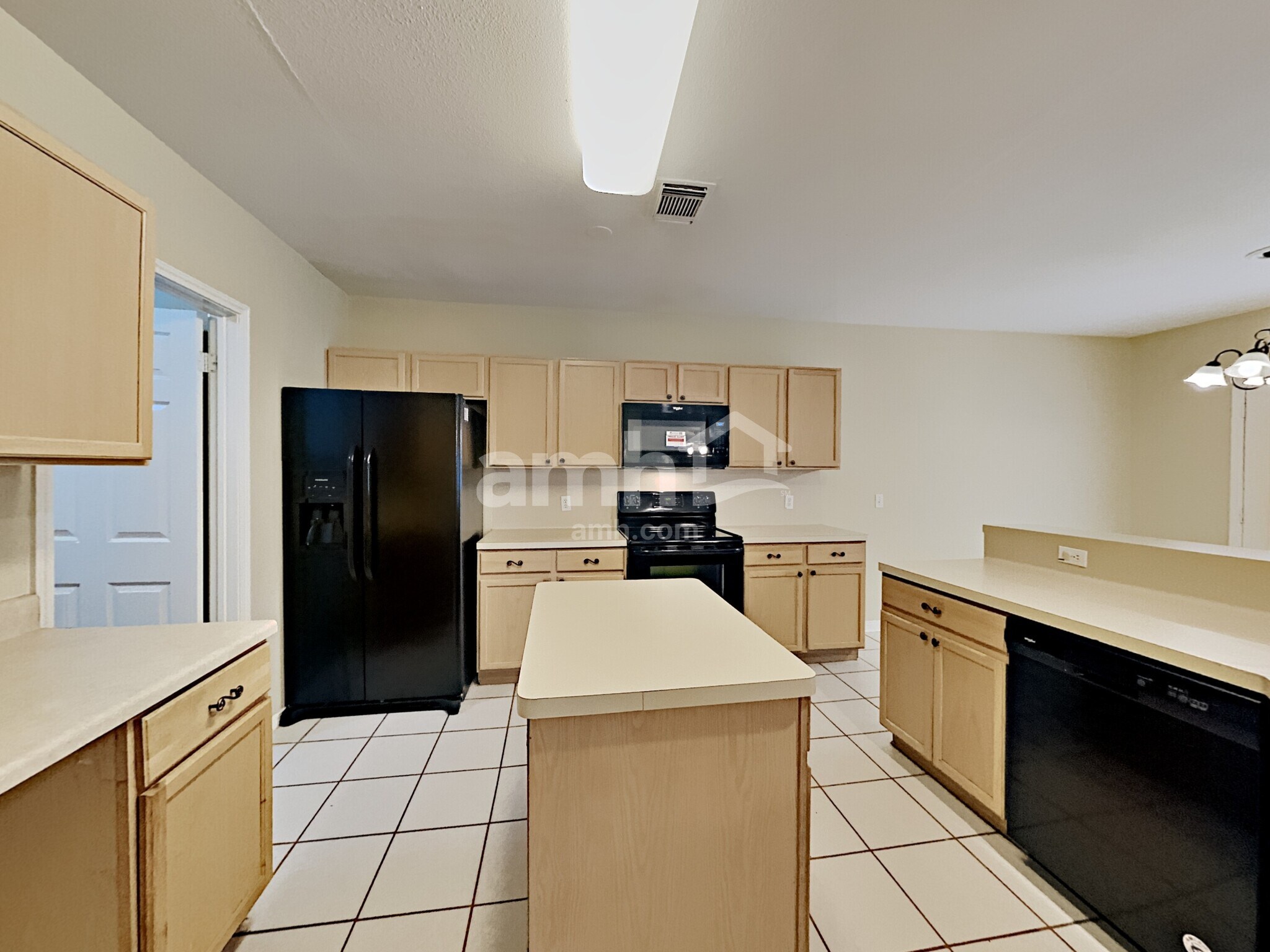 Building Photo - 54 Lockspring