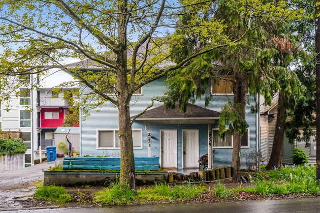Building Photo - Modern Comfort Meets Classic Charm in This...