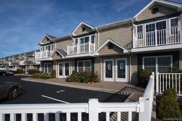 Building Photo - 60 Front St