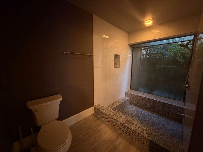 Building Photo - Gorgeous 3-Bedroom House in Gold River with pool