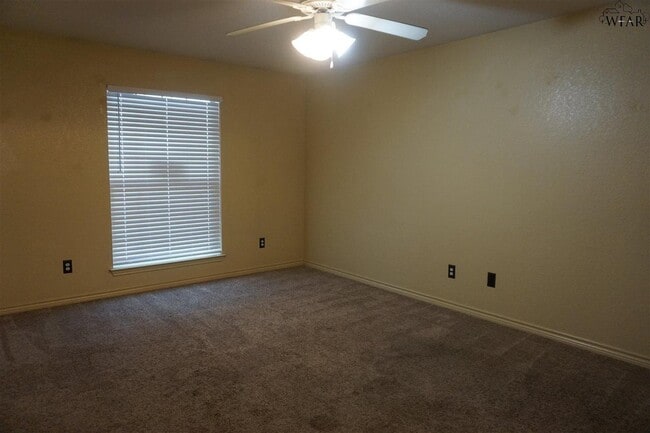 Building Photo - 4710 Brookdale Dr