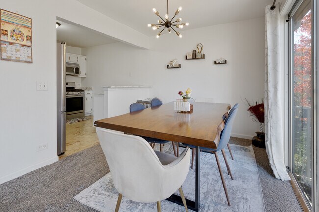 Building Photo - 204 Dublin Ln