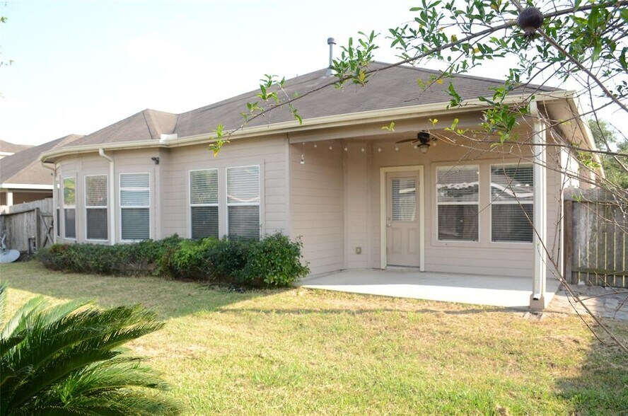 Building Photo - 18218 Fairhope Oak Ct