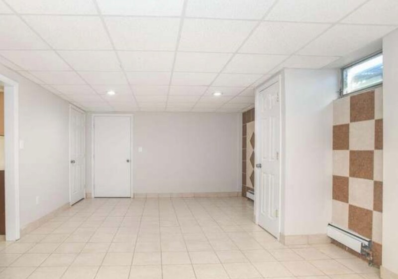 Building Photo - 11 Maple Ave