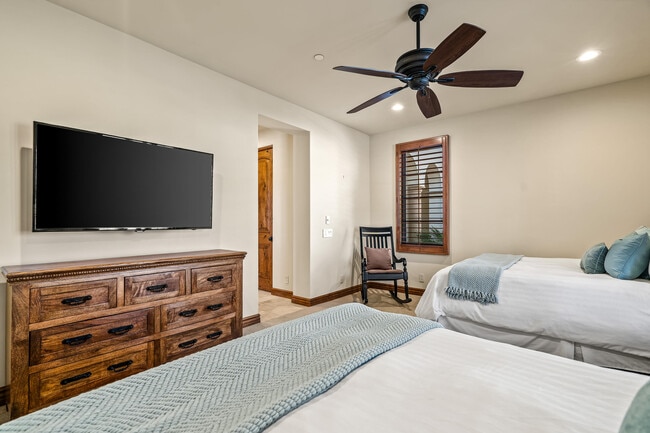 Building Photo - 43 Mount San Jacinto Cir