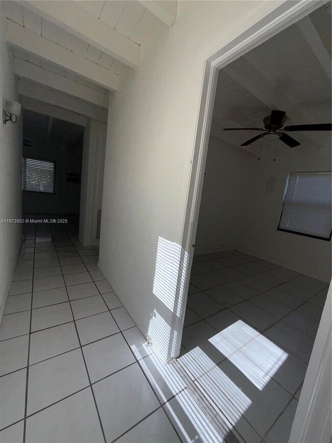 Building Photo - 1503 NE 128th St