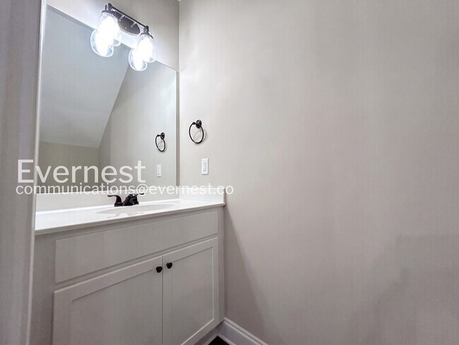 Building Photo - Spacious 3 Bed, 2.5 Bath Town Home with Garage and Patio | Pet Friendly | Available Now!