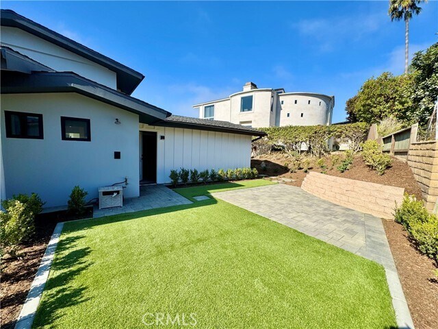 Building Photo - 980 Meadowlark Ln