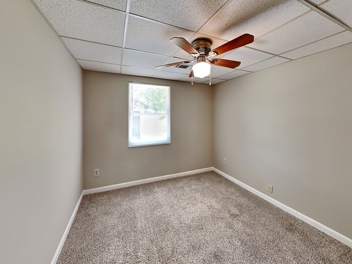 Building Photo - 1734 Jajef Ave