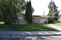 Building Photo - 1225 Melody Dr