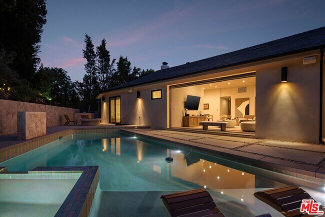 Building Photo - 3637 Loadstone Dr