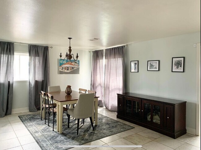 Building Photo - Fully Furnished Comfort Near New Orleans Universities