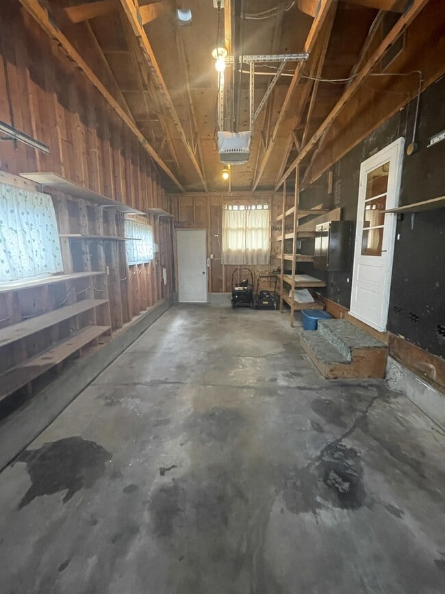 Building Photo - 3204 17th Ave S