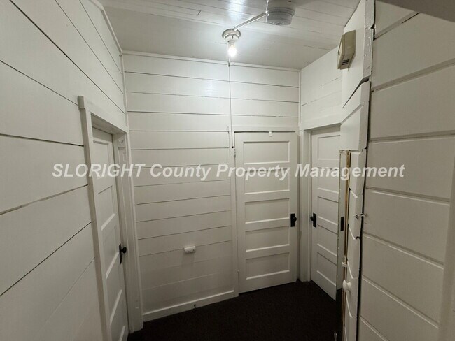 Building Photo - AVAILABLE JULY - Two Blocks From Poly - 3 Bed / 1 Bath