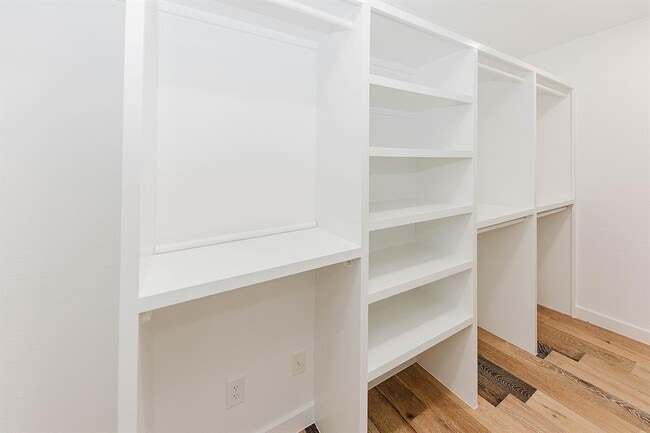 Building Photo - 188 W Kaanapali Ln