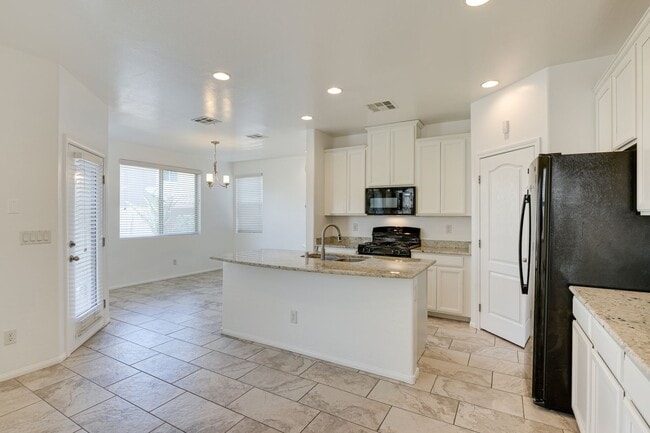 Building Photo - ** COMING SOON ** Modern Open-Concept Rental Home with White Shaker Kitchen Cabinets & Low-Mainte...