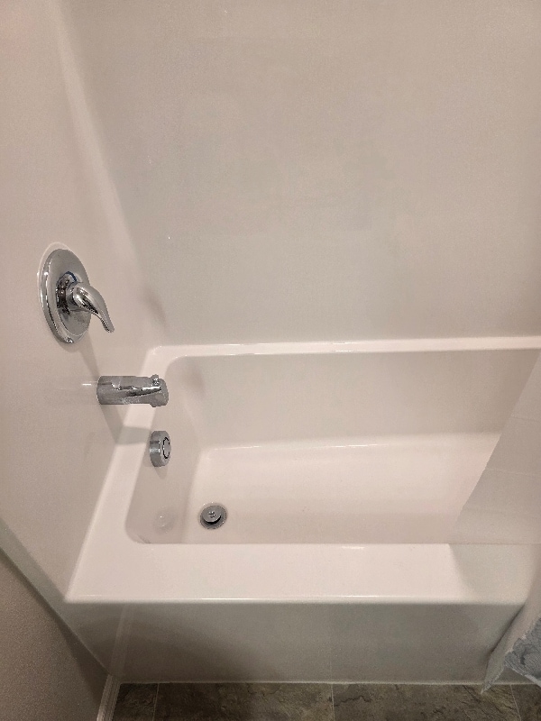 Building Photo - 600 Van Wy