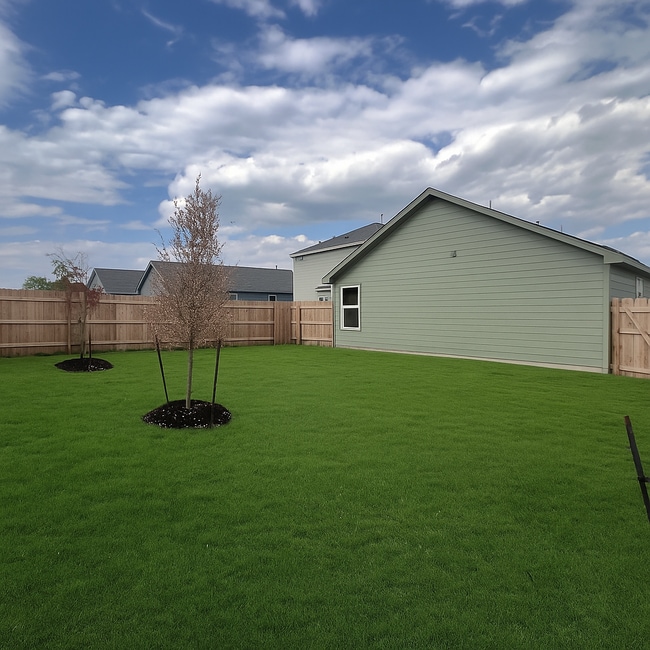 Building Photo - 5479 Daphne Path