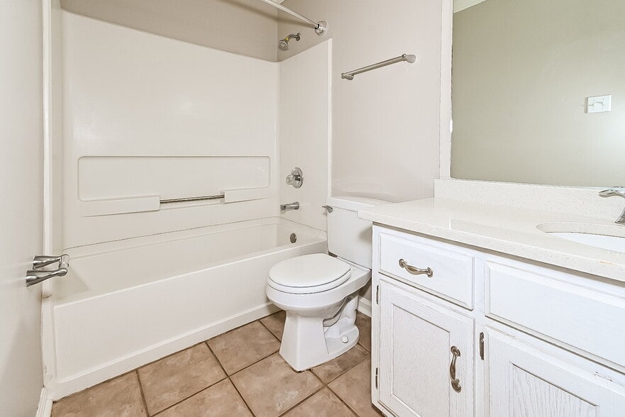 Building Photo - 5899 Michaelson Dr
