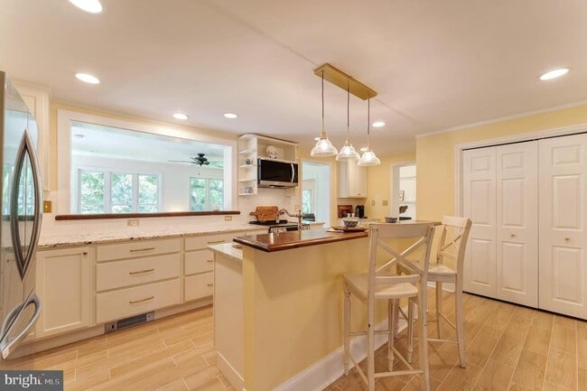 Building Photo - 5200 Prestwick Dr