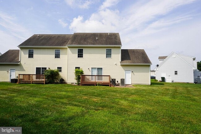 Building Photo - 1331 Aspen Dr