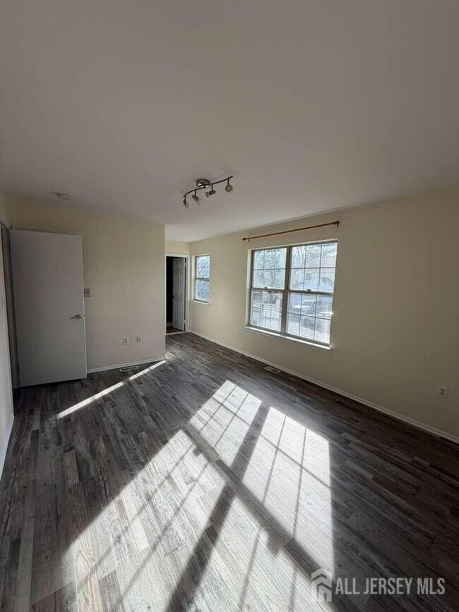 Building Photo - 126 Winchester Way