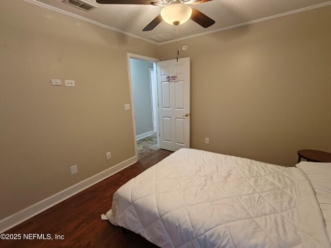 Building Photo - 1505 Majestic View Ln