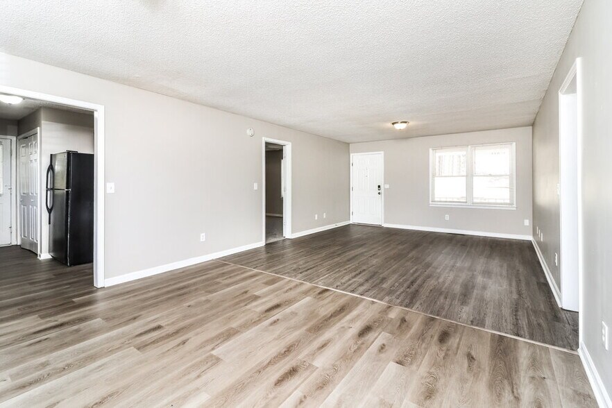 Building Photo - 56 Habersham Cir NE