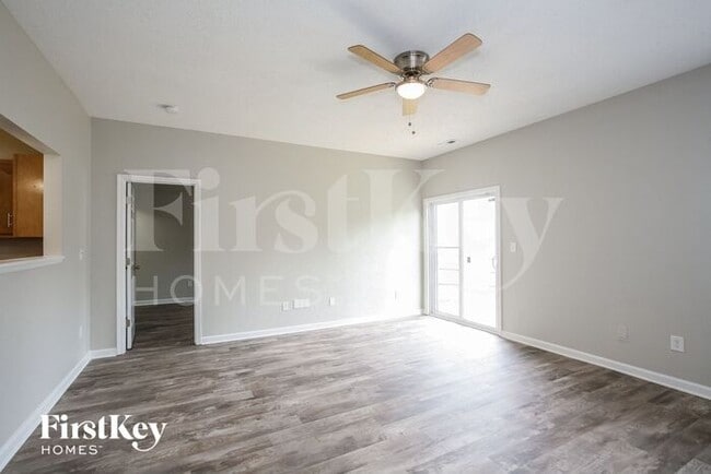 Building Photo - 15546 Outside Trail