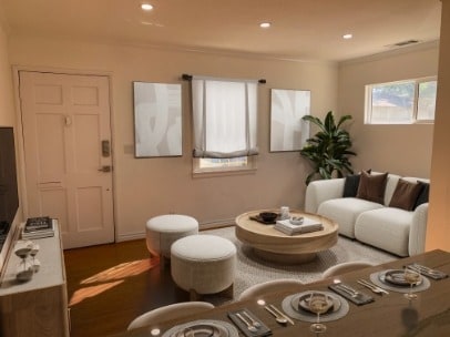 Building Photo - Beautifully Updated 2-bedroom