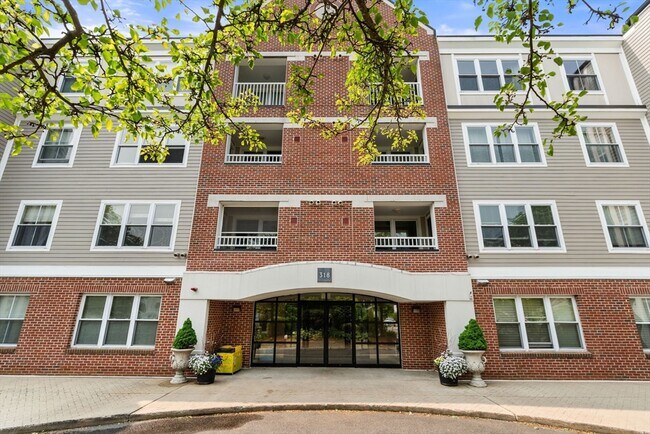 Building Photo - 318 Rindge Ave