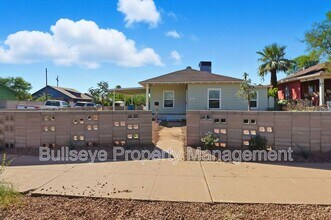 Building Photo - 925 E Garfield St
