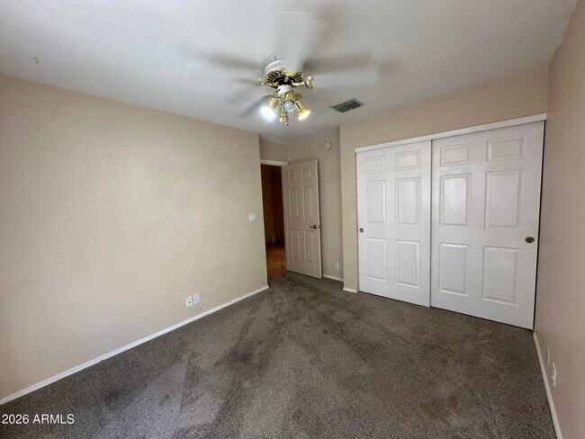 Building Photo - 14462 N Sherwood Dr