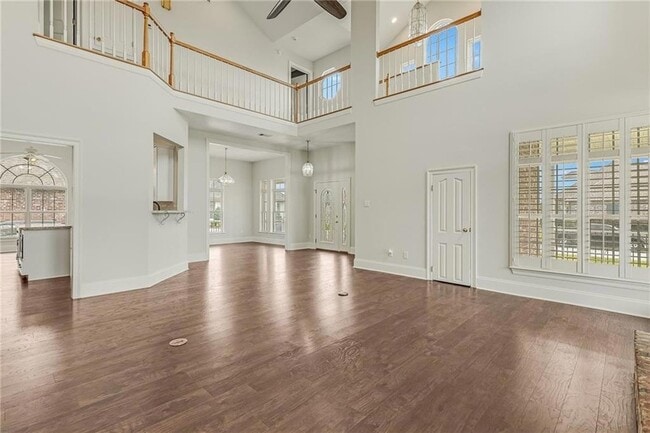 Building Photo - 304 Mistletoe Dr