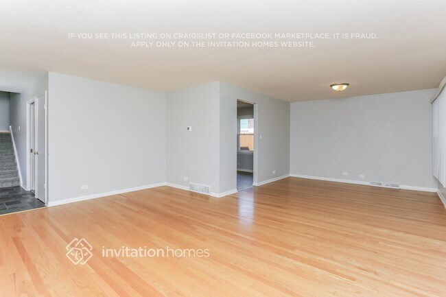 Building Photo - 10520 Kedvale Ave