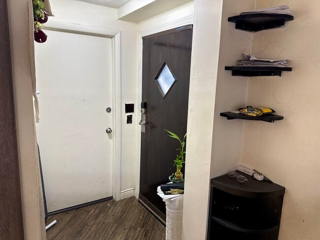 Building Photo - 239 Morningside Ave